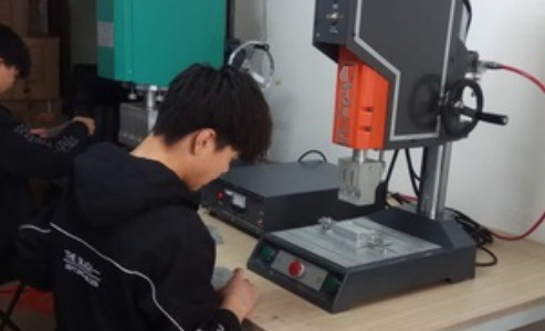 超聲波焊接機焊接不規則工件的方法